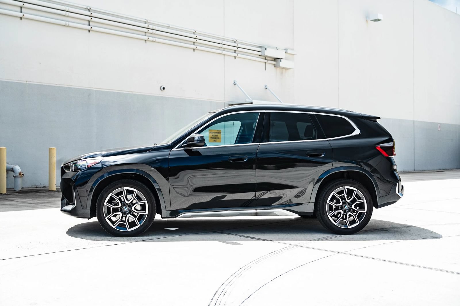 Used 2025 BMW X1 xDrive28i w/ Convenience Package AWD/4WD image 10