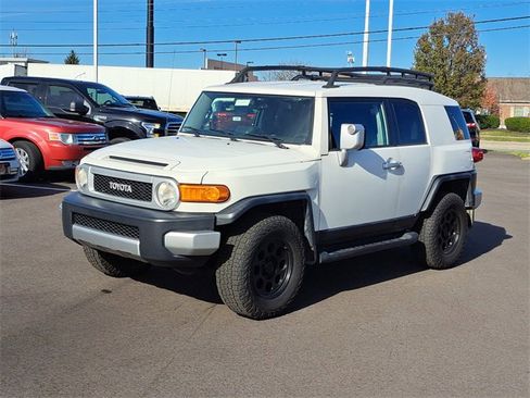 Used 2011 Toyota FJ Cruiser 4WD image 1