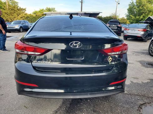 Used 2018 Hyundai Elantra SEL FWD image 6