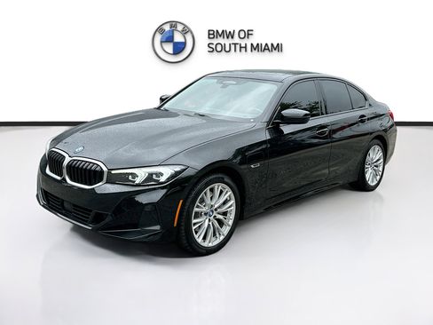 Used 2023 BMW 330e 330e w/ Premium Package image 3