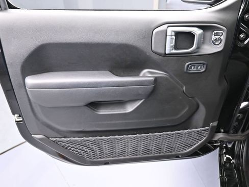 Used 2024 Jeep Gladiator Sport image 12