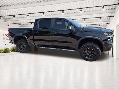 Used 2025 Chevrolet Silverado 1500 ZR2 w/ Technology Package AWD/4WD image 15