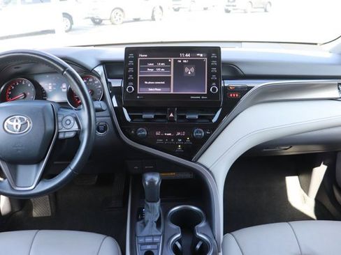 Used 2021 Toyota Camry XSE image 14