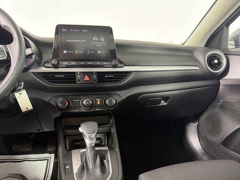 Used 2024 Kia Forte LXS w/ LXS Technology Package image 23
