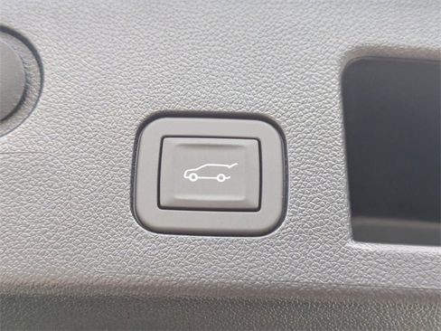 New 2026 Chevrolet Equinox ACTIV w/ Convenience Package III image 31