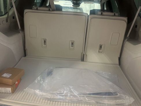 New 2025 Cadillac Escalade ESV Sport Platinum w/ LPO, ONYX Package image 6