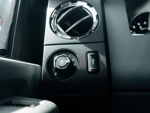 Used 2016 Ford F250 XLT w/ XLT Value Package image 24