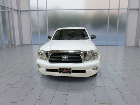 Used 2010 Toyota Tacoma 4x4 Double Cab image 3