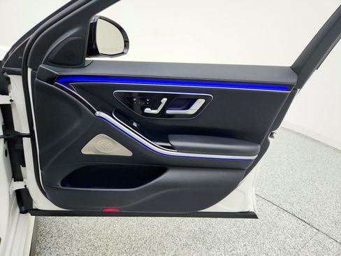 Certified 2023 Mercedes-Benz S 500 4MATIC image 28