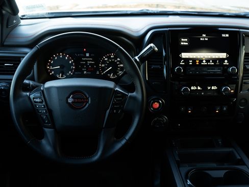 Used 2024 Nissan Titan PRO-4X w/ Pro-4x Convenience Package image 28