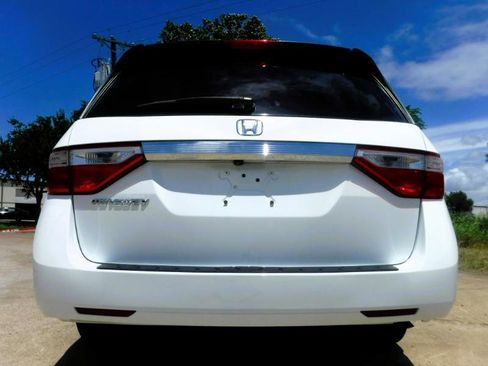 Used 2013 Honda Odyssey EX image 17