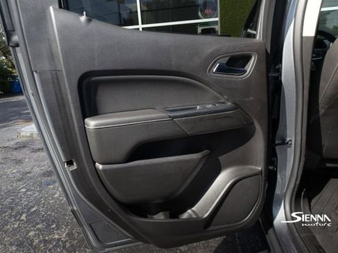 Used 2018 GMC Canyon SLE w/ SLE Convenience Package image 20