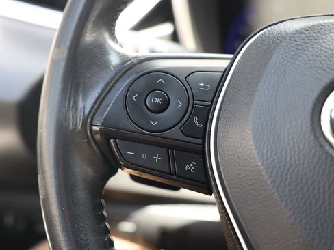 Used 2020 Toyota Corolla XSE FWD image 31