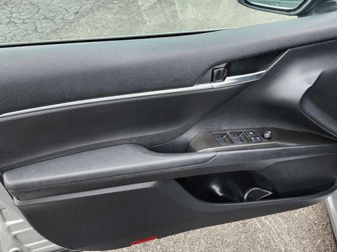 Used 2023 Toyota Camry SE w/ Convenience Package image 26