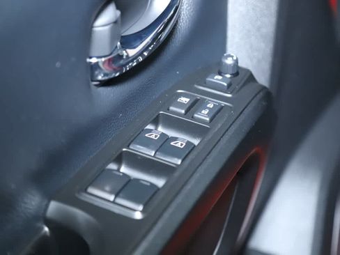 Used 2023 Nissan Titan PRO-4X w/ Pro-4x Convenience Package AWD/4WD image 19