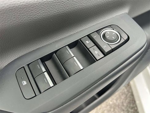 Used 2025 Toyota Prius Limited image 17