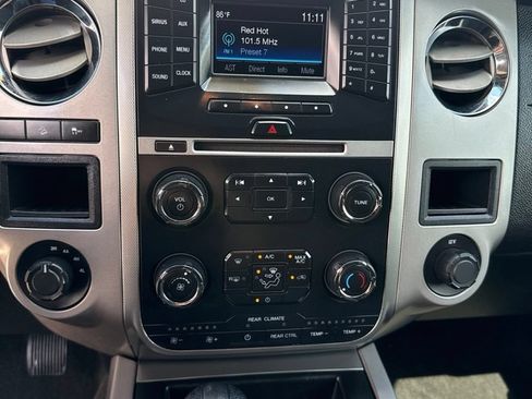 Used 2017 Ford Expedition XLT AWD/4WD image 13