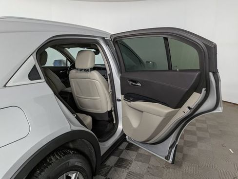 Used 2020 Cadillac XT4 Premium Luxury w/ Enhanced Visibility Package FWD image 35