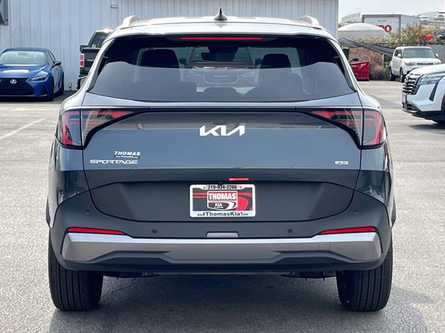 Used 2026 Kia Sportage EX AWD/4WD image 11