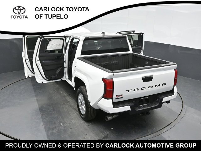 Used 2025 Toyota Tacoma SR5 AWD/4WD image 52