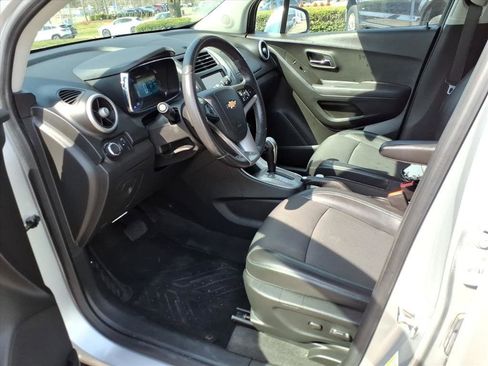 Used 2016 Chevrolet Trax LT w/ LT Convenience Package image 10