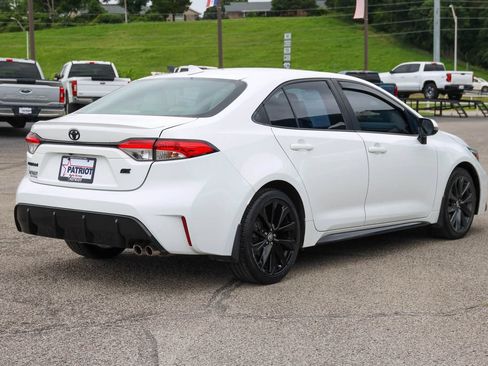 Used 2024 Toyota Corolla SE w/ SE Premium Package FWD image 26