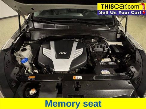 Used 2017 Hyundai Santa Fe SE Ultimate image 21