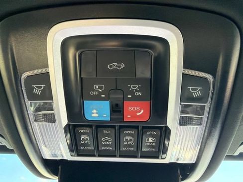 Used 2025 RAM 1500 Limited AWD/4WD image 53