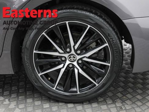 Used 2024 Toyota Camry SE image 33