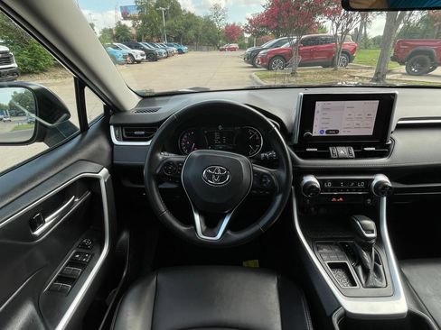 Used 2023 Toyota RAV4 XLE Premium FWD image 12