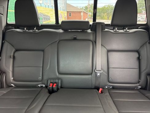 Used 2023 GMC Sierra 1500 SLT w/ SLT Premium Plus Package image 18