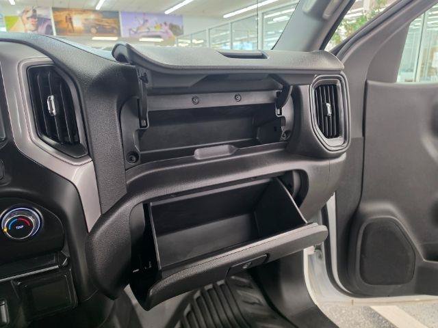 Used 2021 Chevrolet Silverado 1500 W/T AWD/4WD image 19