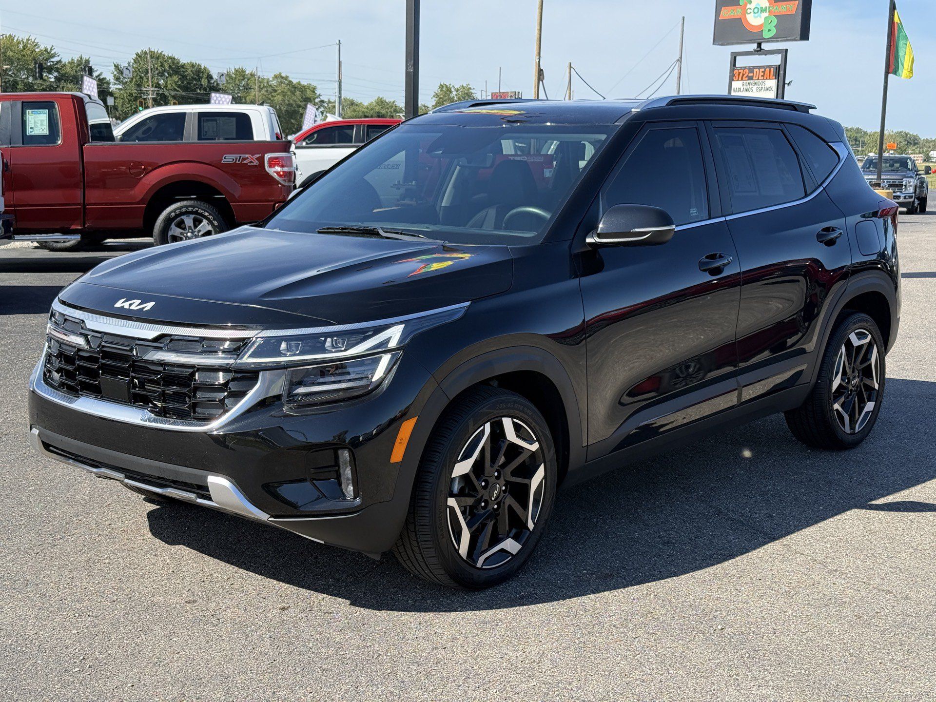 Used 2024 Kia Seltos SX AWD/4WD image 3