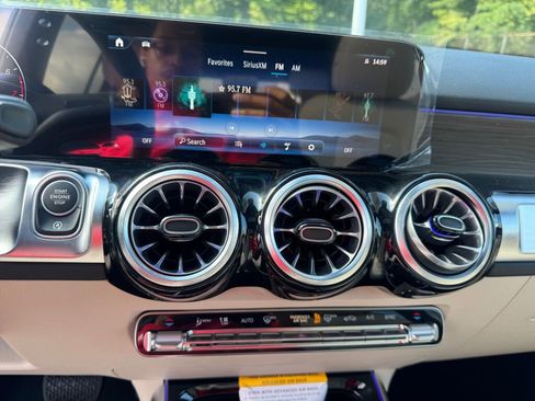 New 2026 Mercedes-Benz GLB 250 4MATIC image 11