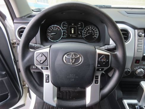 Used 2018 Toyota Tundra SR5 image 15