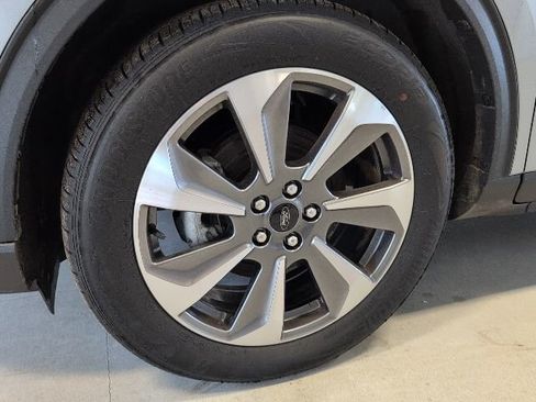 Certified 2023 Ford Escape Platinum AWD/4WD image 9