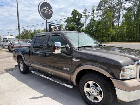 Used 2006 Ford F250 Lariat RWD image 9