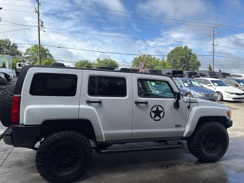 Used 2008 HUMMER H3 image 6