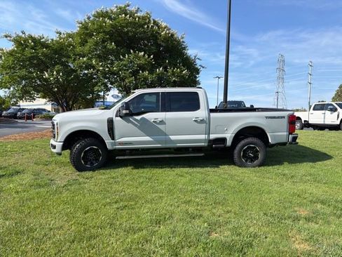 New 2026 Ford F250 Platinum w/ Tremor Off-Road Package AWD/4WD image 20