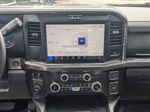 New 2025 Ford F250 Lariat w/ Black Appearance Package image 19