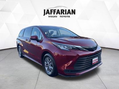 Certified 2021 Toyota Sienna LE
