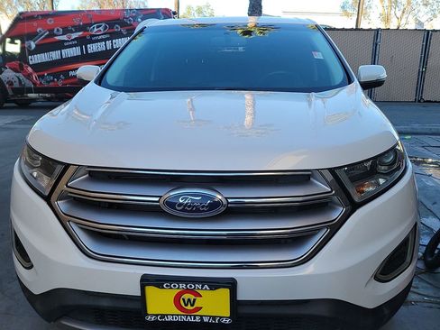 Used 2015 Ford Edge Titanium w/ Technology Package image 2
