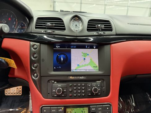 Used 2017 Maserati GranTurismo Sport image 15