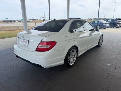 Used 2014 Mercedes-Benz C 250 Sedan image 5