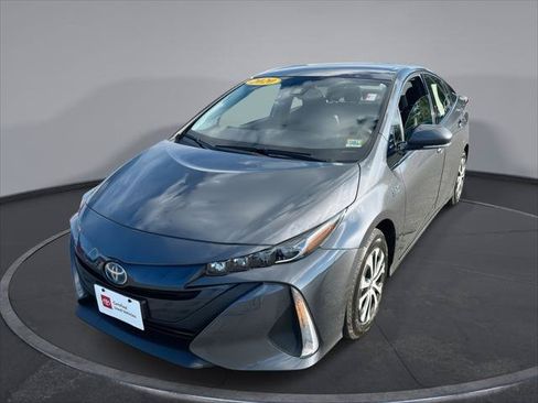 Certified 2020 Toyota Prius Prime XLE FWD image 1