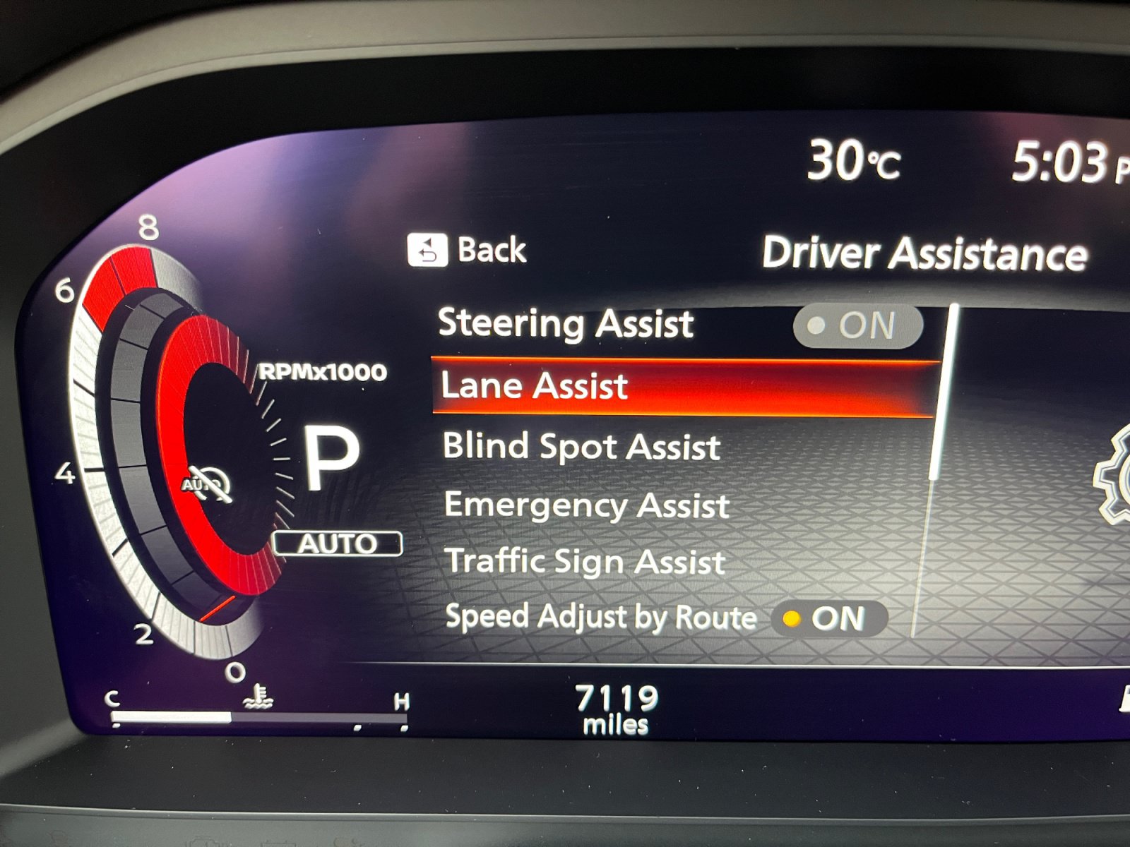 Used 2025 Nissan Rogue SL AWD/4WD image 19