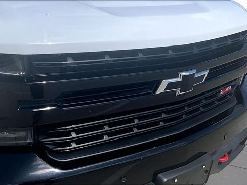 Used 2021 Chevrolet Silverado 1500 LT Trail Boss w/ Convenience Package II AWD/4WD image 28