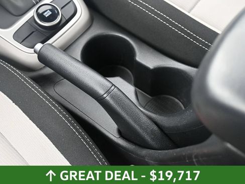 Used 2025 Hyundai Venue SEL FWD image 42