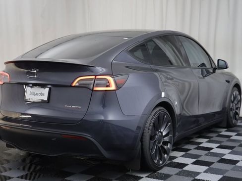 Used 2023 Tesla Model Y Performance image 17
