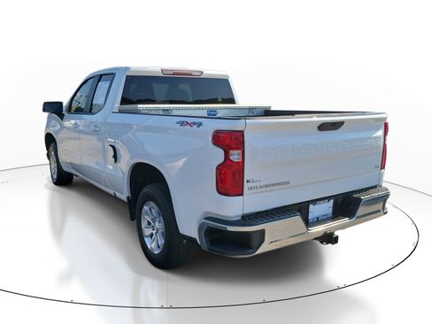 Used 2021 Chevrolet Silverado 1500 LT w/ Bed Protection Package AWD/4WD image 4